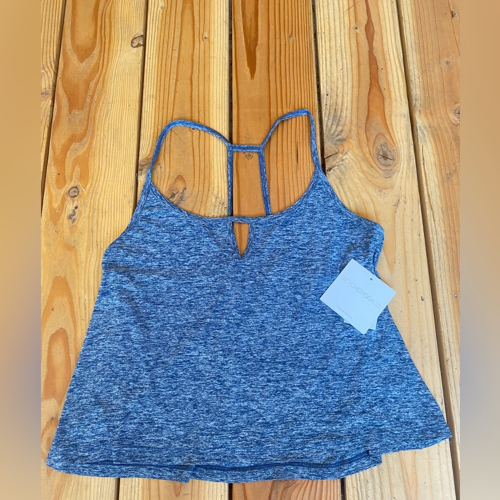 BEYOND YOGA CURVE CROPPED TANK